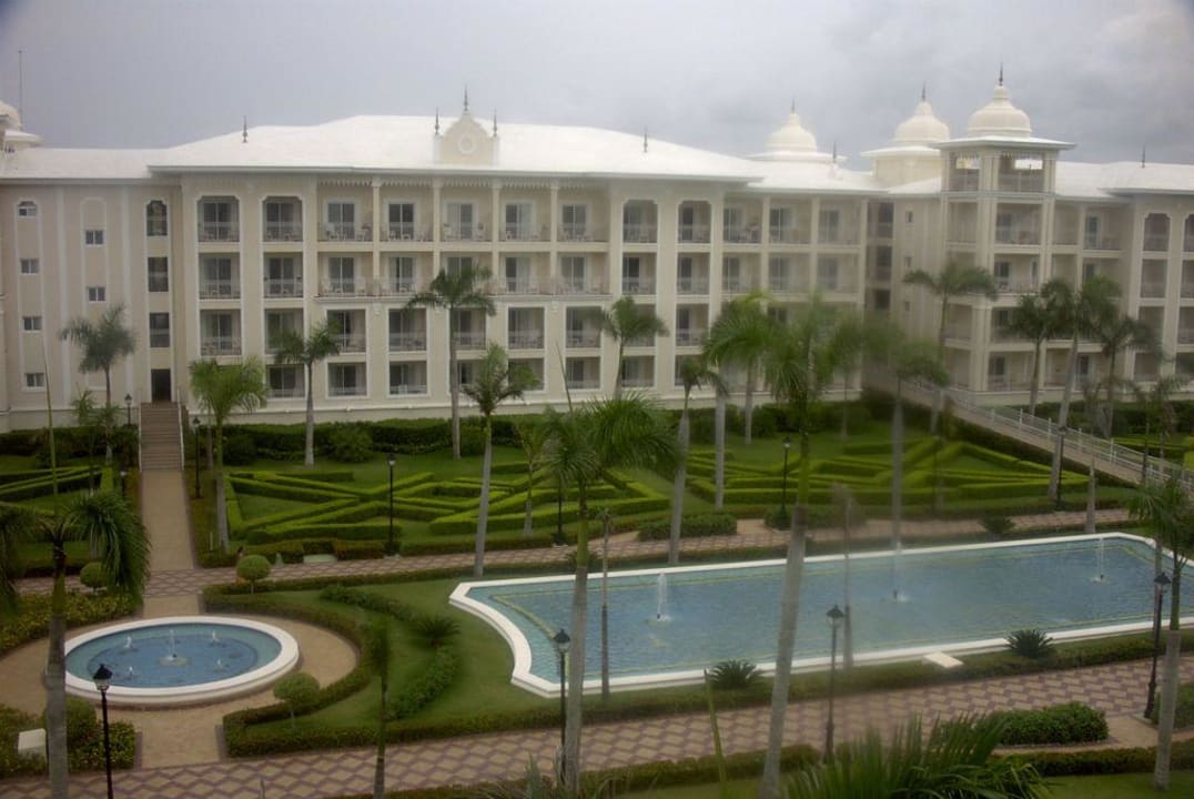 Hotel neben an Hotel Riu Bambu
