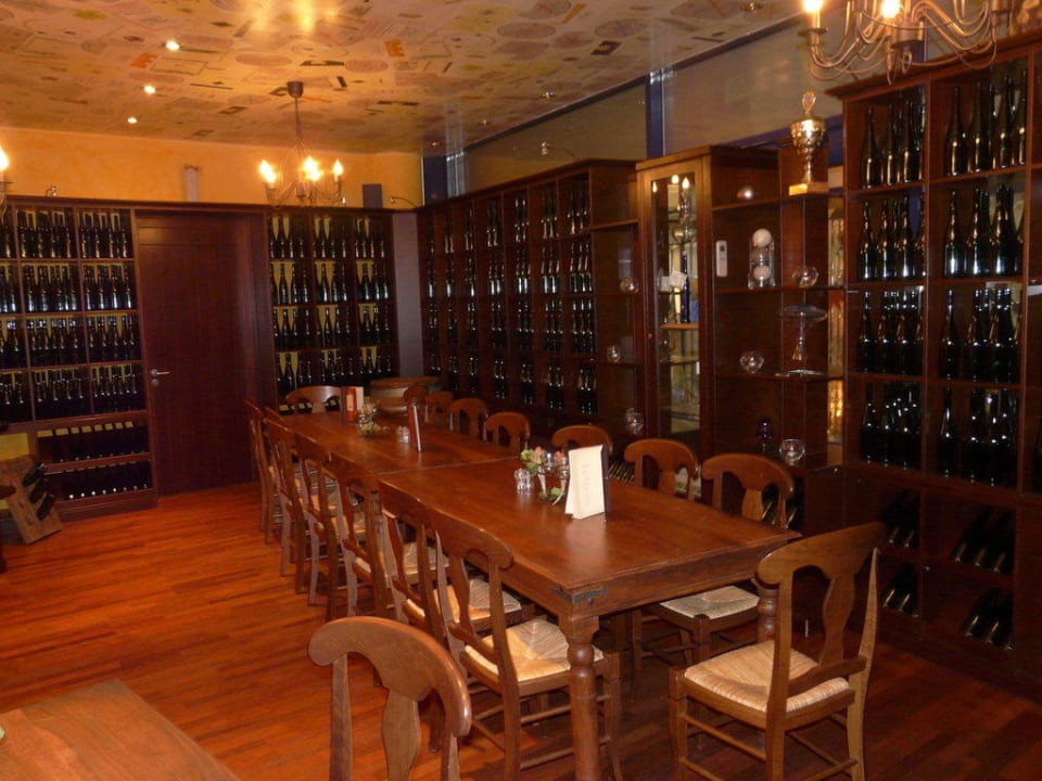 Wein & Co Dorint Hotel Dresden