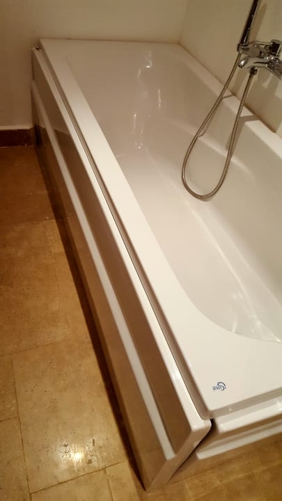 Konstruktionsfehler der Badewanne?  Steigenberger Makadi Hotel - Adults only