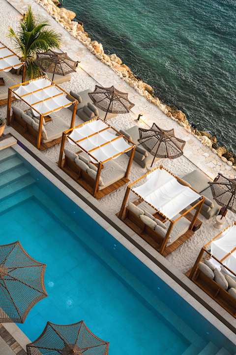 Strand Art Hotel Curacao - Adults Only