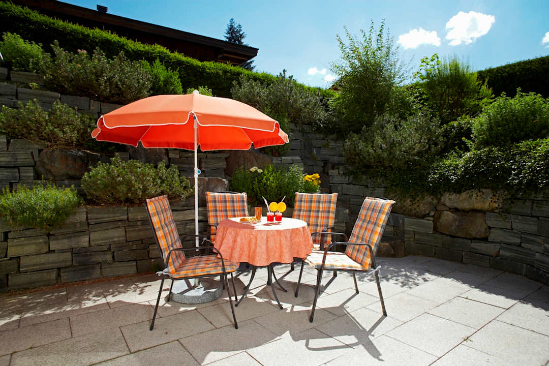Gartenanlage Ferienwohnungen Haus Lupfer