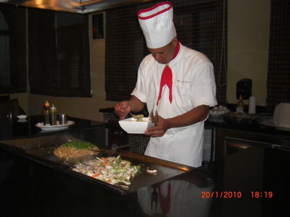 Live cooking Dreams Royal Beach Punta Cana