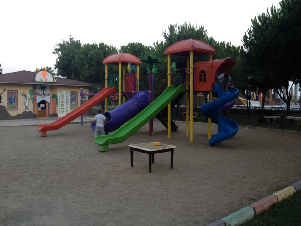 Spielplatz  Club Turtas Beach Hotel