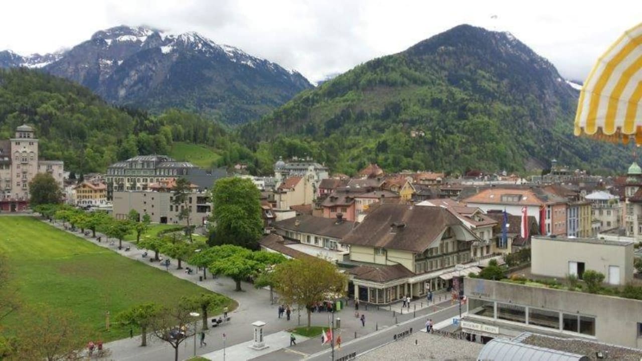 Ausblick von 416 Victoria-Jungfrau Grand Hotel & Spa