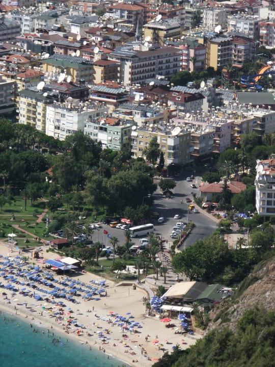 Widok na hotel z twierdzy Hotel Aslan City Kleopatra