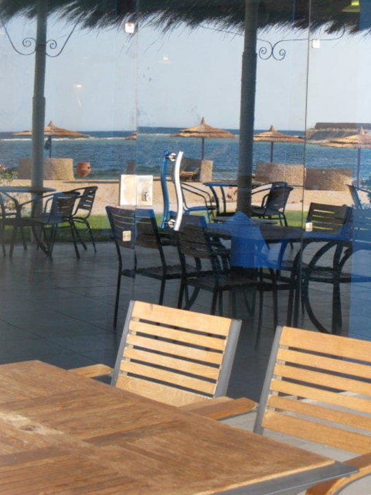 Essplatz draussen Coral Sun Beach