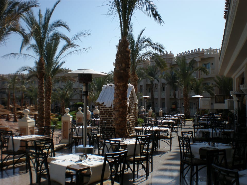Außensitzbereich Pickalbatros Palace Resort