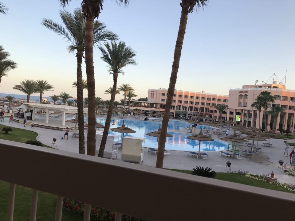 Pool Beach Albatros Resort