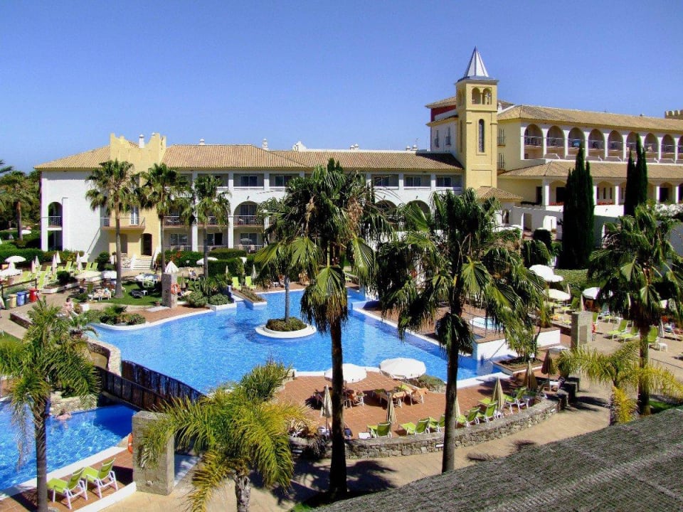 Poolbereich vom Hotel Fuerte Conil-Resort