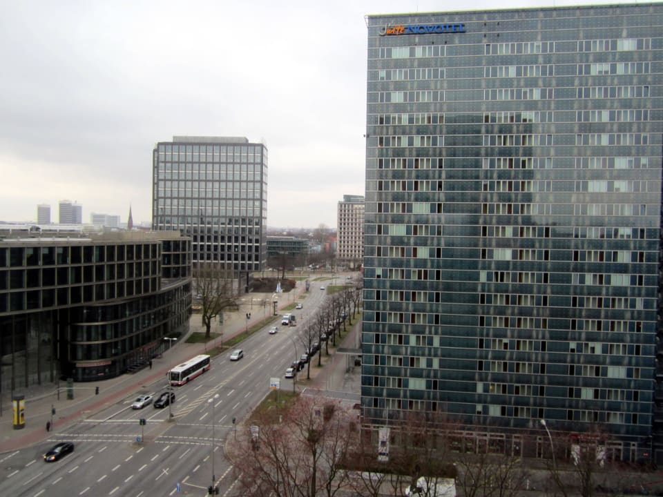 Vom Fenster aus Motel One Hamburg-Alster