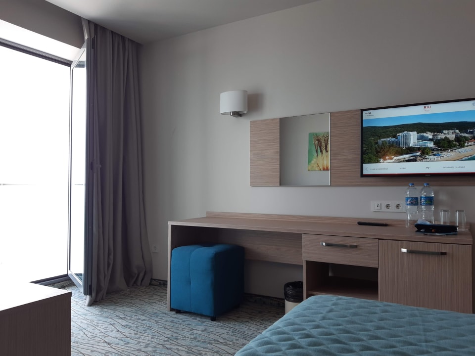 Zimmer Astoria Hotel