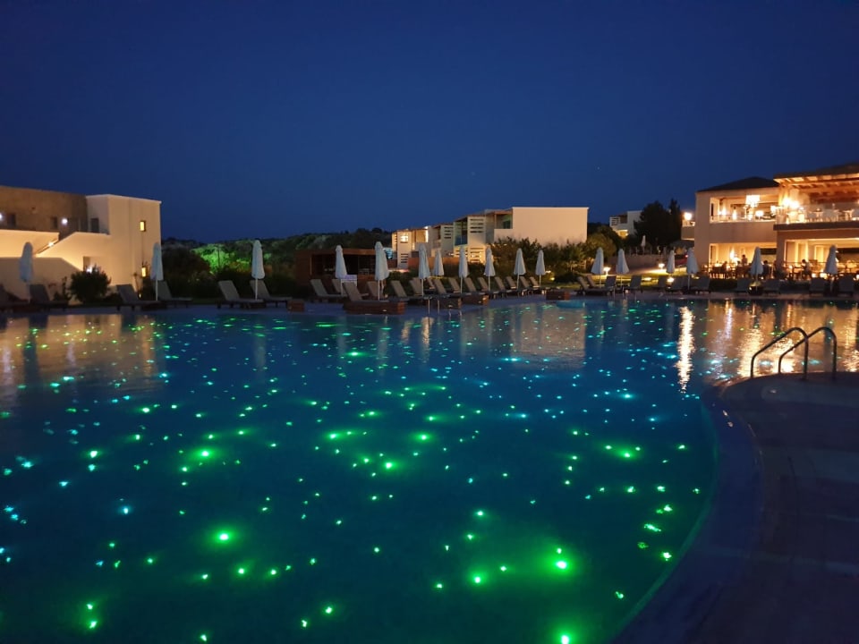 Pool SENTIDO Port Royal Villas & Spa