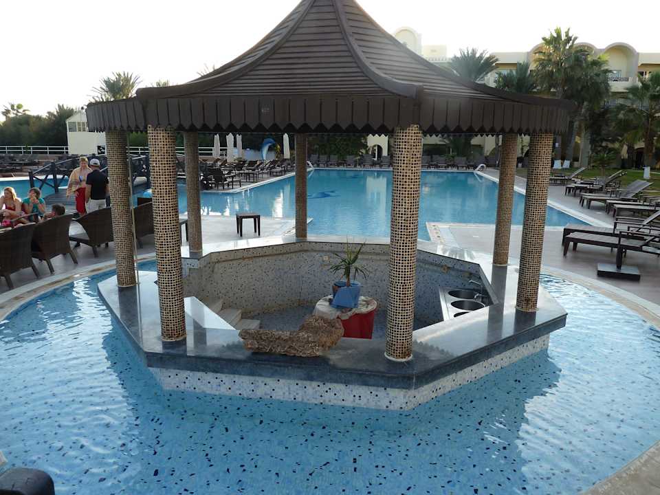 Pool Hotel Paradis Palace