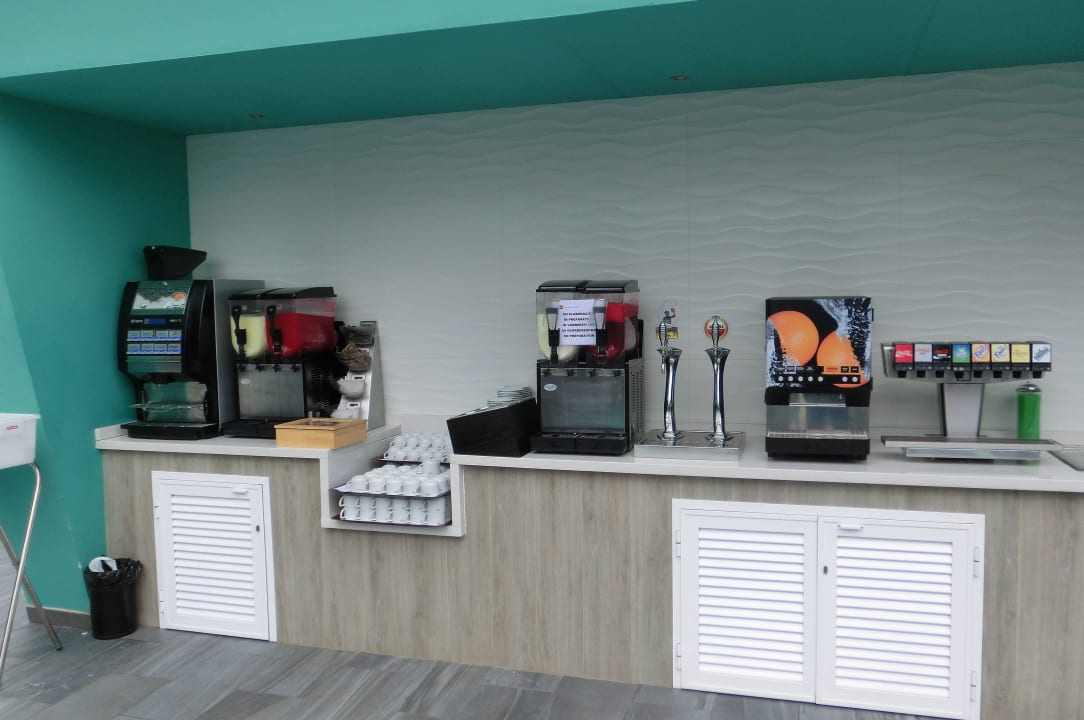 Selbstbedienungsgetränkebar Hotel Riu Papayas