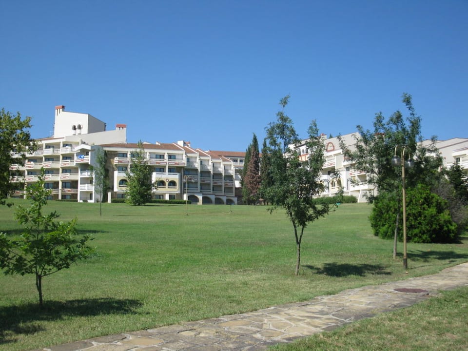 Ansicht des Pelican vom "Strandweg" Duni Royal Pelican Resort