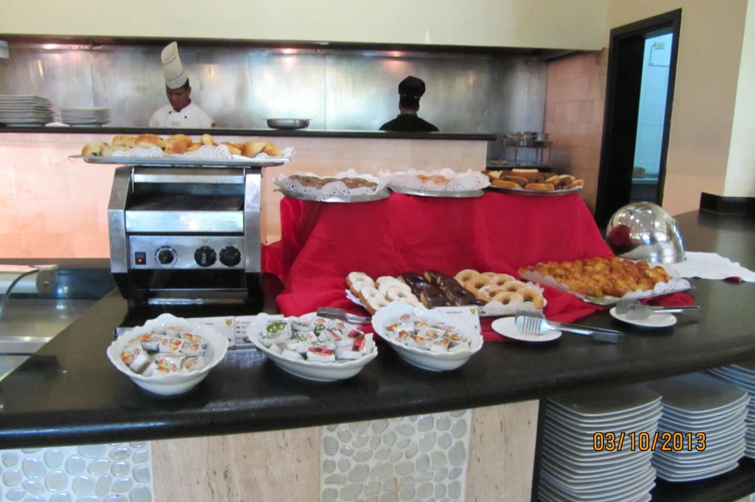 Frühstücksbuffet im Gourmetrestaurant TRS Turquesa Hotel - Adults only