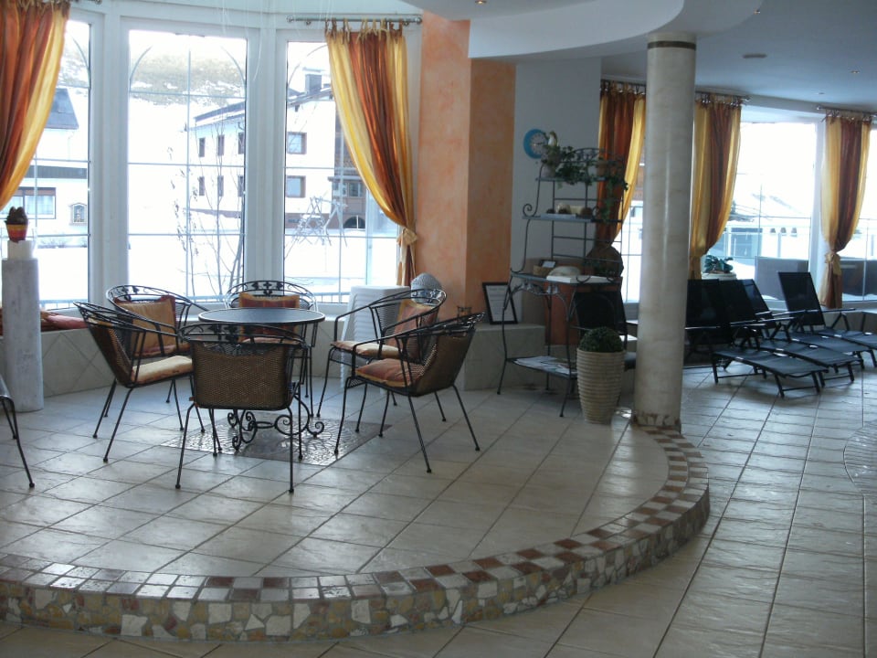 Pool mit Sitzecke Alpenresidenz Ballunspitze