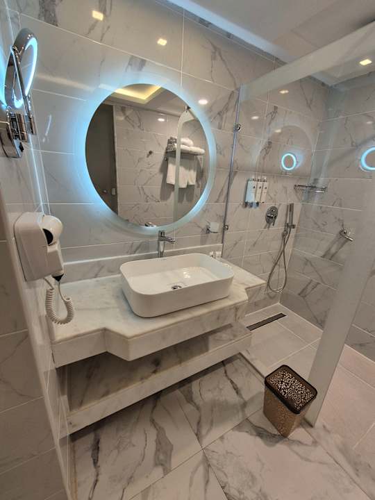 Zimmer Sirena Beach Resort & Spa