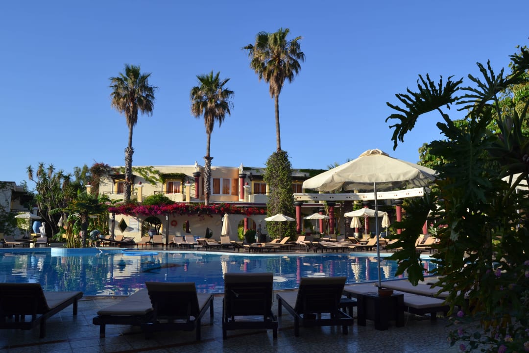 Schön zum Schwimmen Apollon Hotel