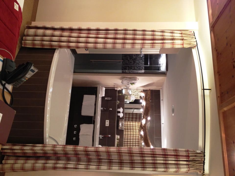 Badfoto The Alpine Palace