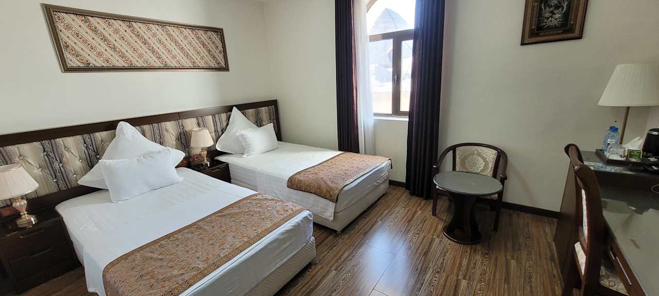 Zimmer SHAHRISTAN Plaza