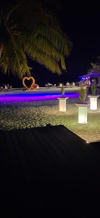 Gartenanlage Adaaran Select Meedhupparu Island Resort - Premium All Inclusive
