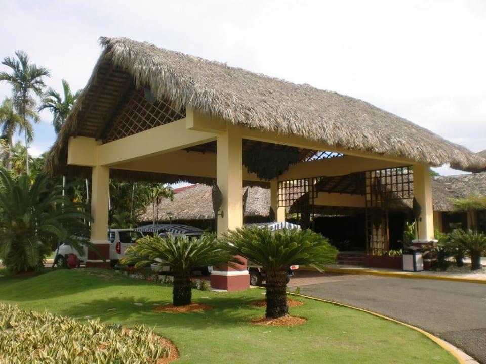 Auffahrt zum Hoteleingang Marien Puerto Plata