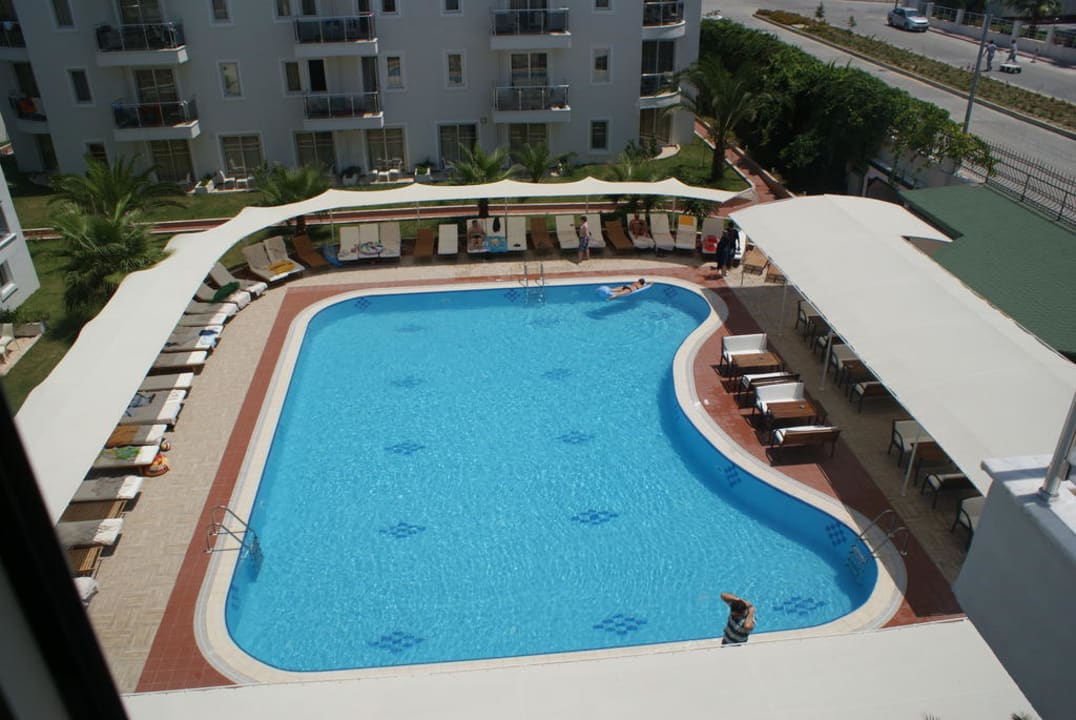 Der kleine Pool Hotel Sidekum