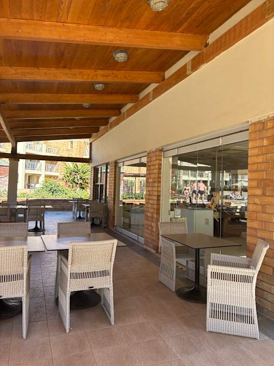 Gastro Bella Beach Hotel