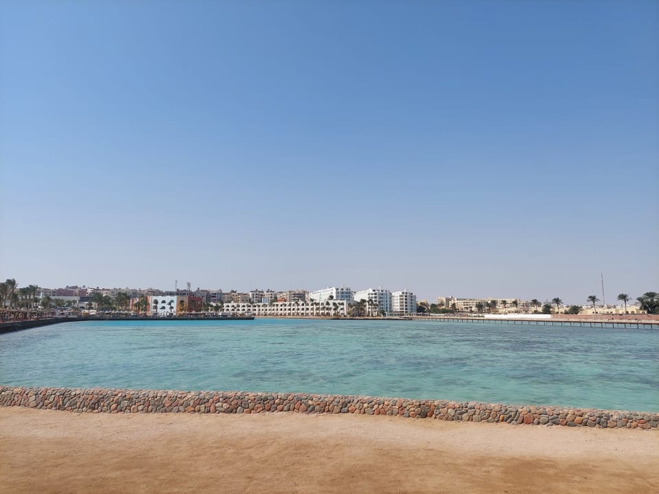 Strand Arabia Azur Resort