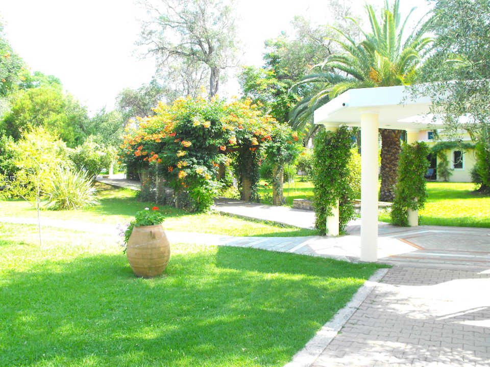 Der Gang zum Schwimmbad Sentido Apollo Palace