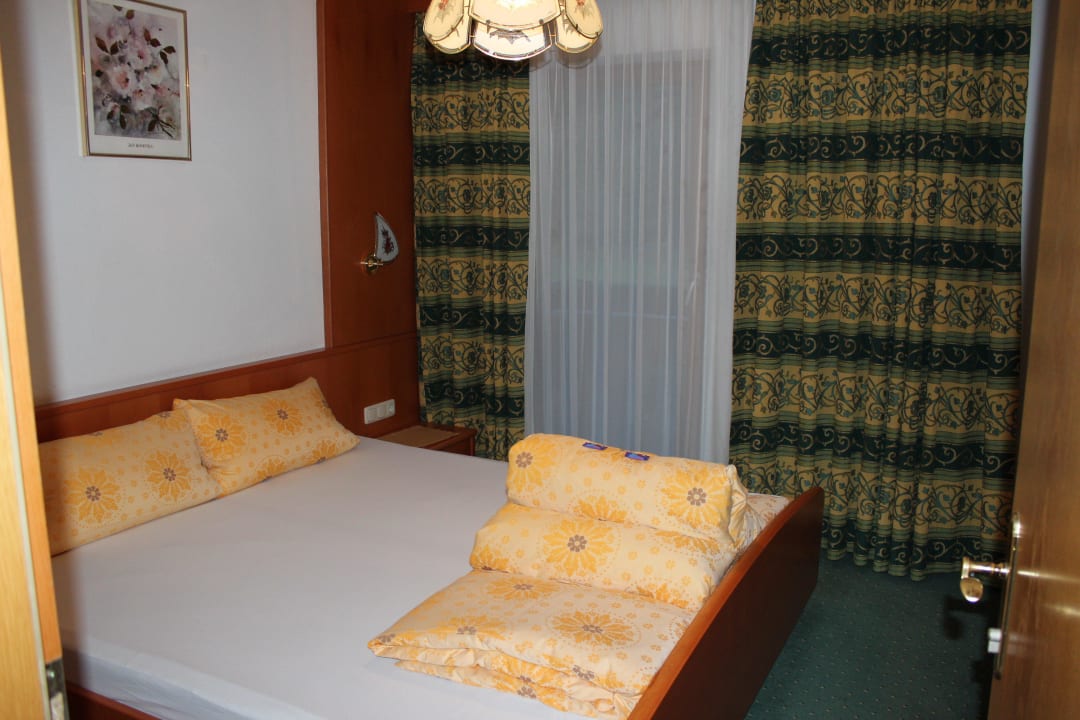 Endlich mal bunte Bettwäsche Appartment Resort Falkner