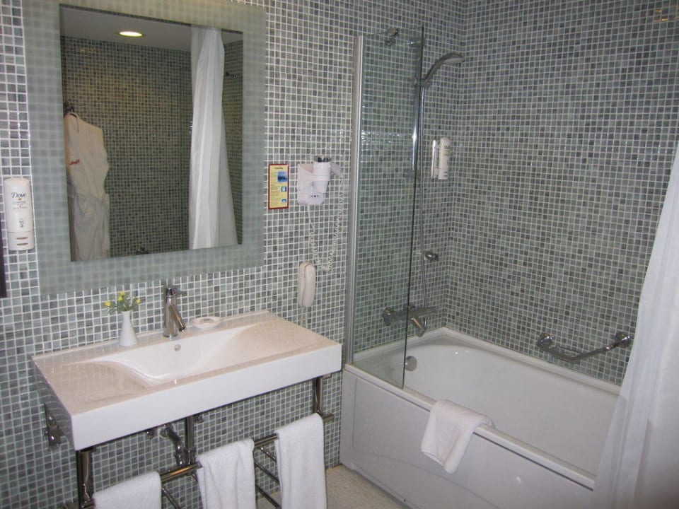 Bathroom in standard room Limak Lara Deluxe Hotel & Resort