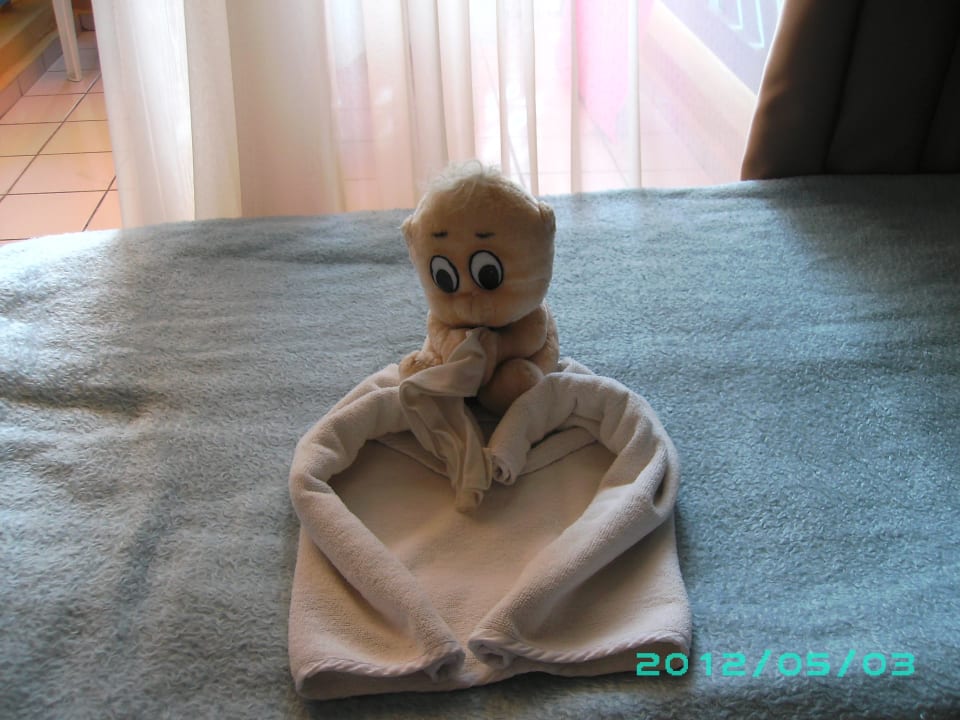 Hübsch Asteria Collection Side