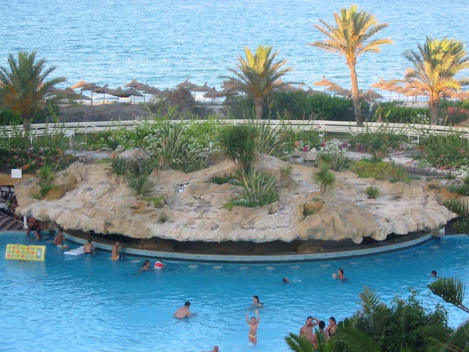 Das ist die poolbar von oben Mahdia Beach & Aquapark
