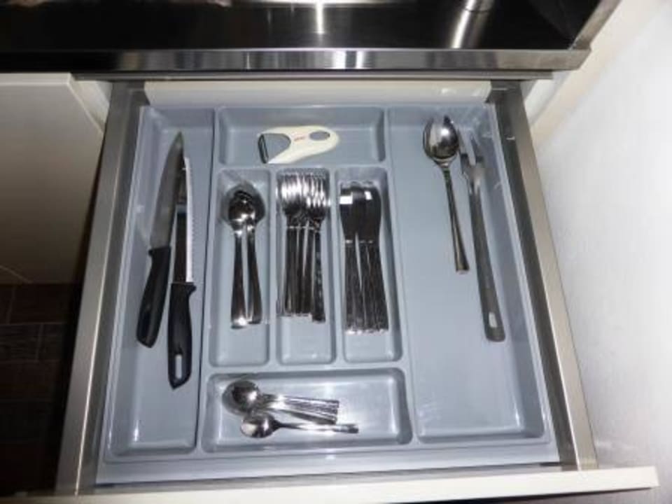 Küchenausstattung Zimmer 607 Aparthotel Holiday