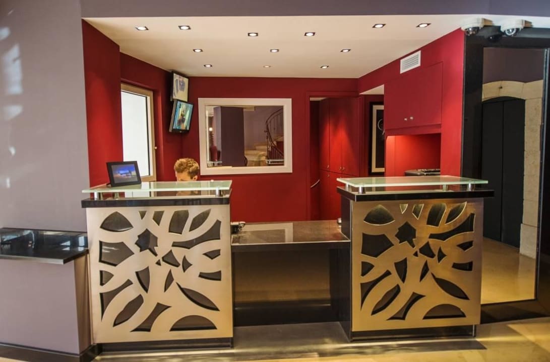 Reception Best Western Plus Cannes Riviera & SPA