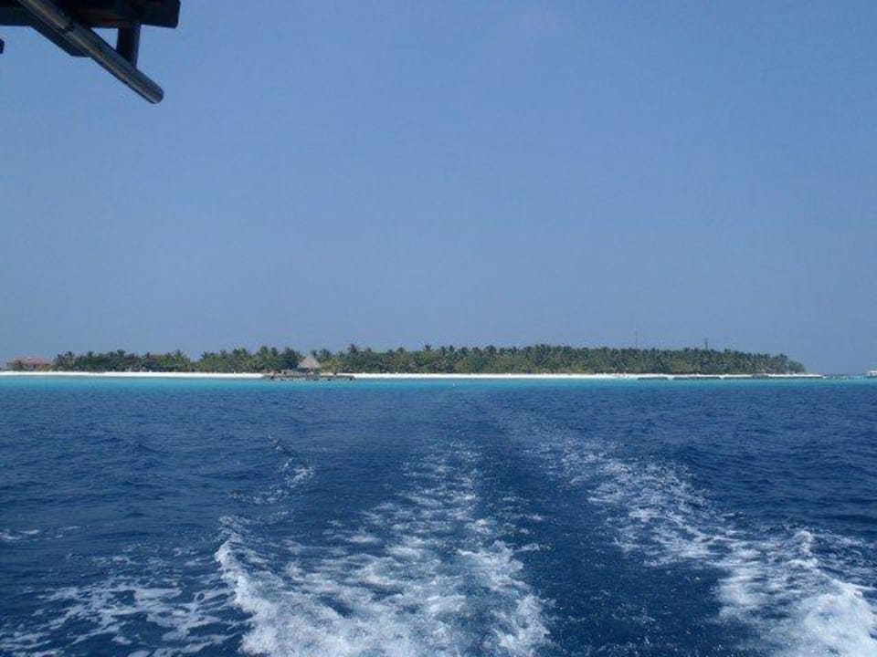 Blick vom Schnorchelboot Summer Island Maldives