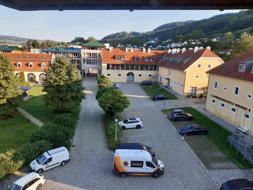 Außenansicht Schlosshotel Mondsee