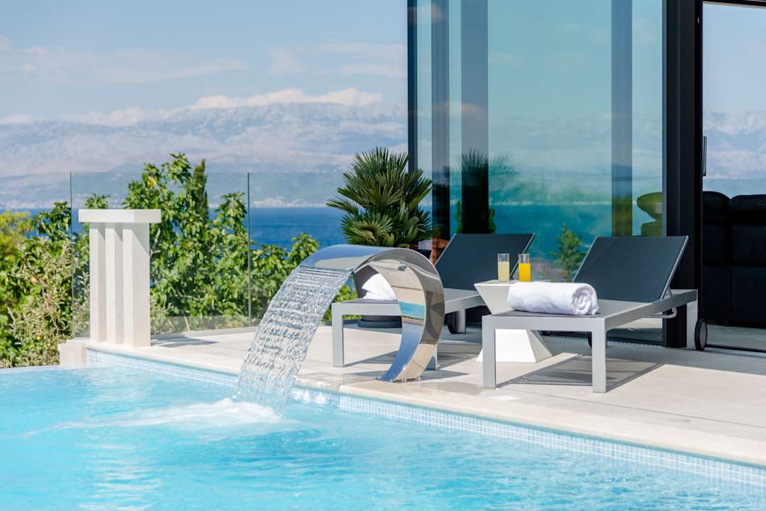 Pool Villa Vitae & Villa Pax