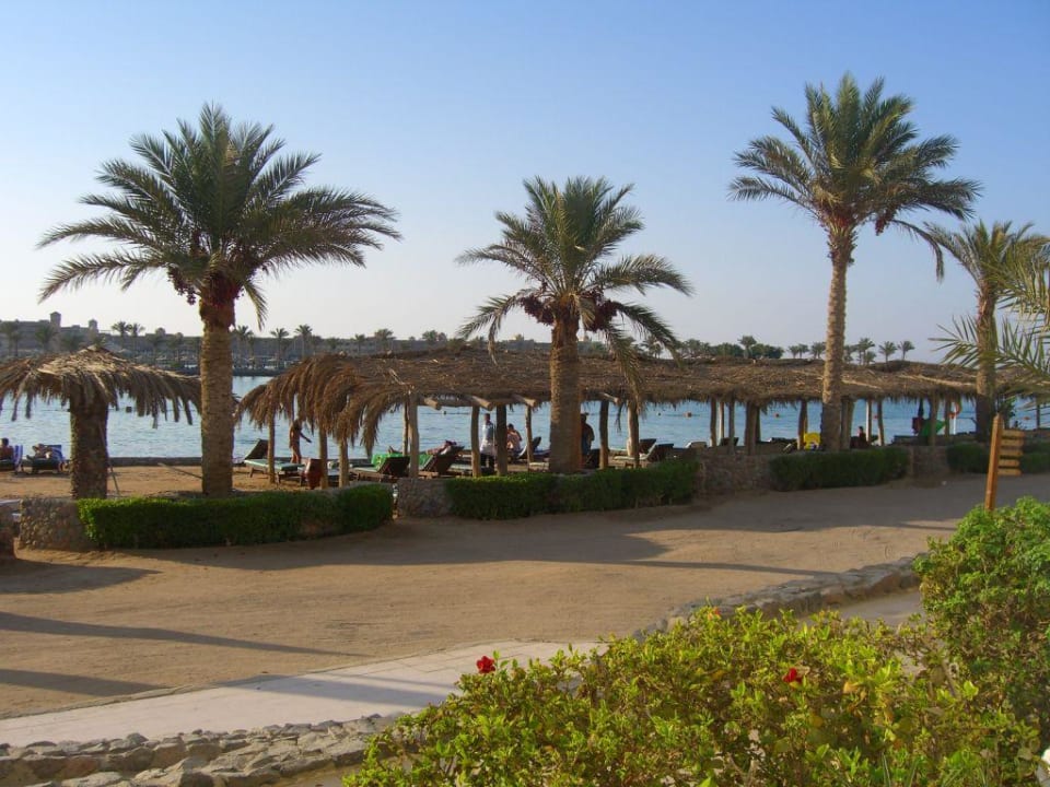 Blick auf den Strandabschnitt Arabella Azur Resort