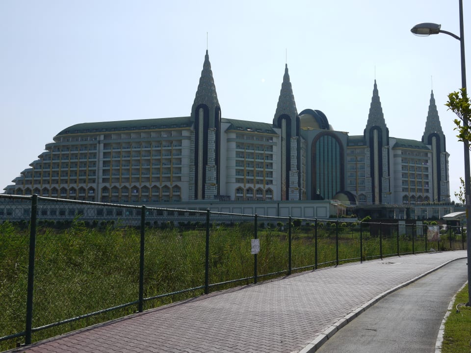 Le devant de l'hôtel Imperil Hotel Delphin Imperial