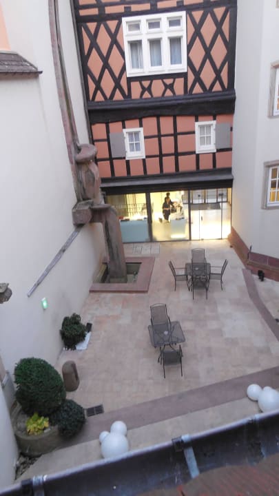 Innenhof Hotel Le Colombier