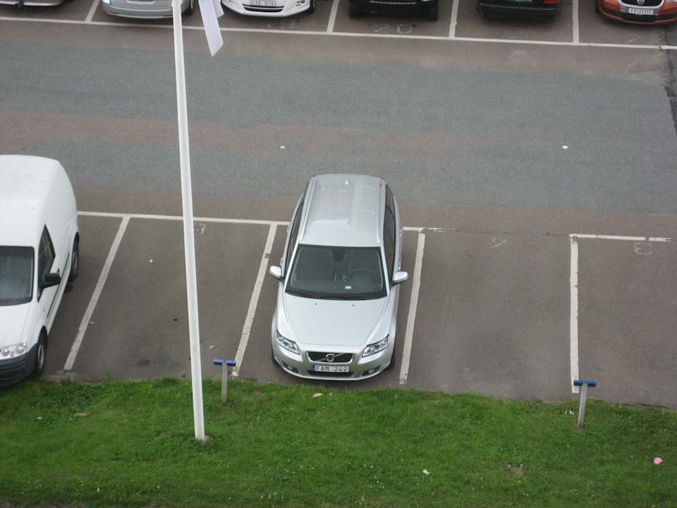 Parkplatz vor dem Hotel Sure Hotel by Best Western Center