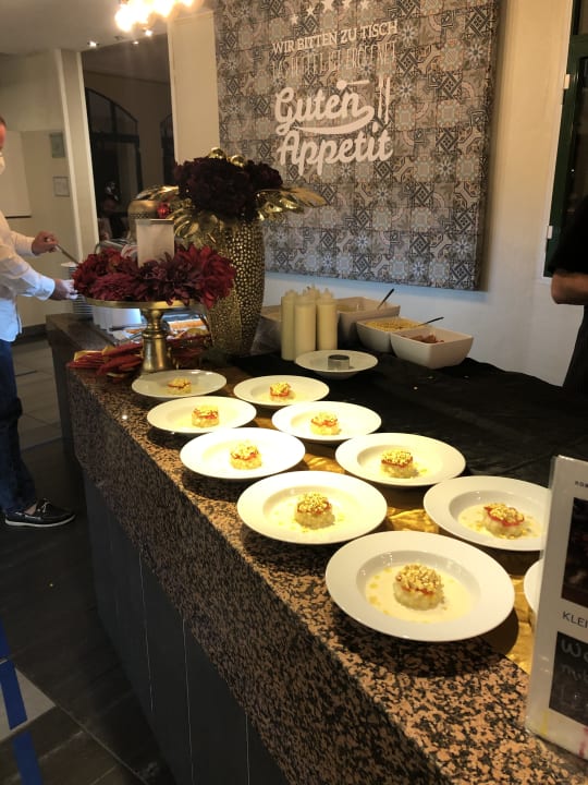 Gastro ROBINSON ESQUINZO PLAYA