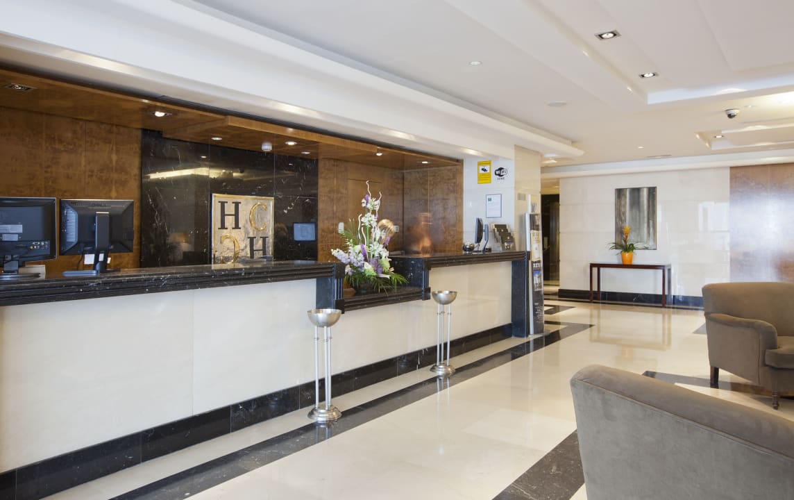 Lobby Hotel Andalucia Center