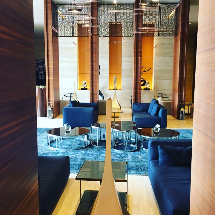 Lobby D Maris Bay