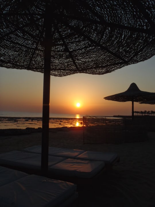 Am Abend Brayka Bay Resort