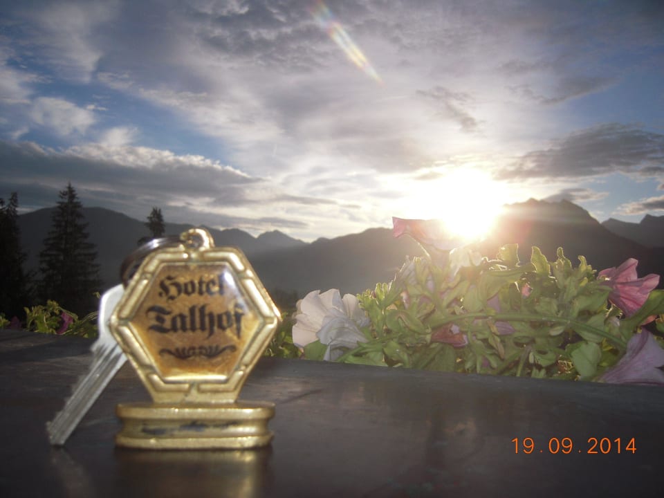 Sonnenuntergang vom Balkon Panoramahotel Talhof Garni