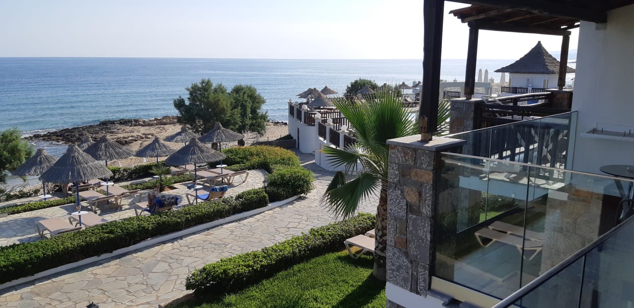 Ausblick Alexander Beach Hotel & Village Resort